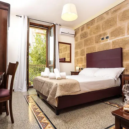 Double B Maison De Charme Bed and Breakfast